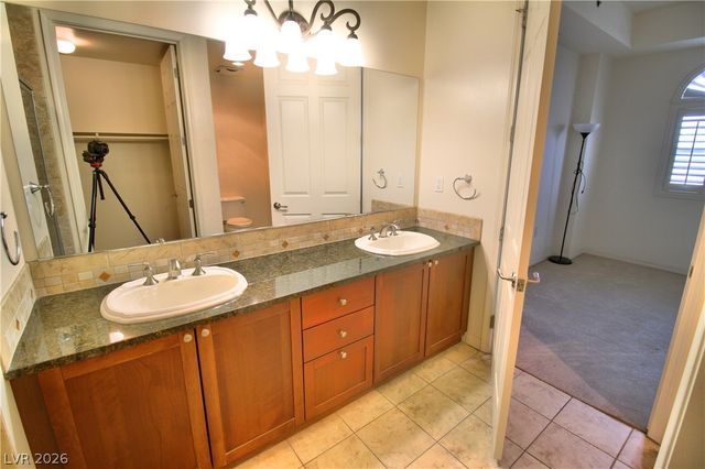 2405 West Serene Avenue 517, Las Vegas, NV 89123