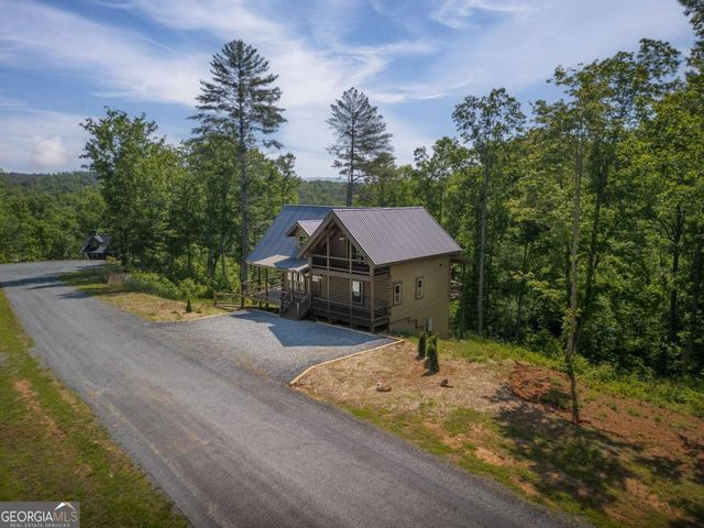 196 N Jakes Landing Way, Ellijay, GA 30540