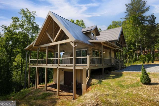 196 N Jakes Landing Way, Ellijay, GA 30540