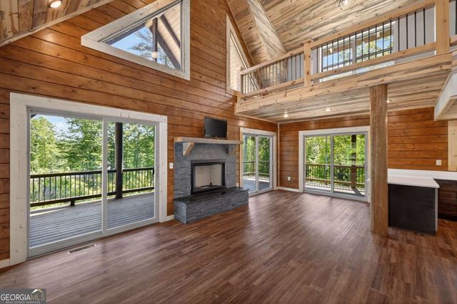 196 N Jakes Landing Way, Ellijay, GA 30540