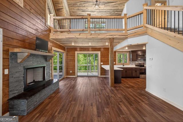196 N Jakes Landing Way, Ellijay, GA 30540
