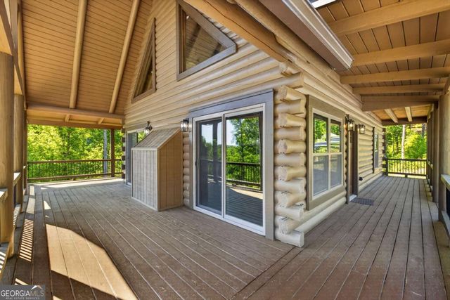 196 N Jakes Landing Way, Ellijay, GA 30540