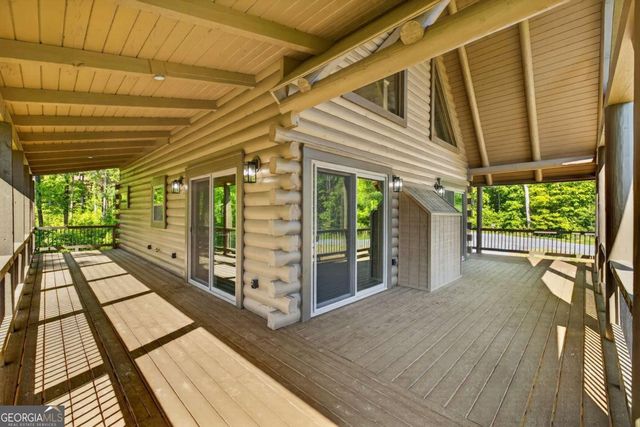 196 N Jakes Landing Way, Ellijay, GA 30540