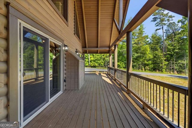 196 N Jakes Landing Way, Ellijay, GA 30540
