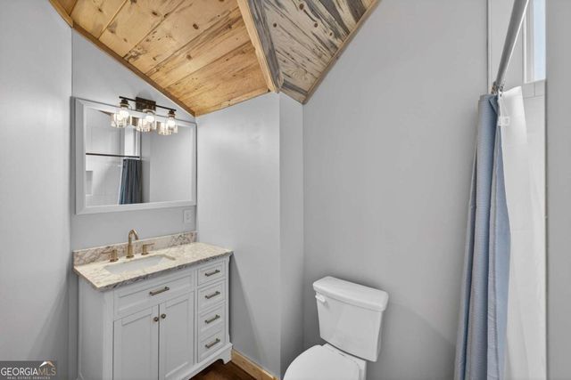 196 N Jakes Landing Way, Ellijay, GA 30540