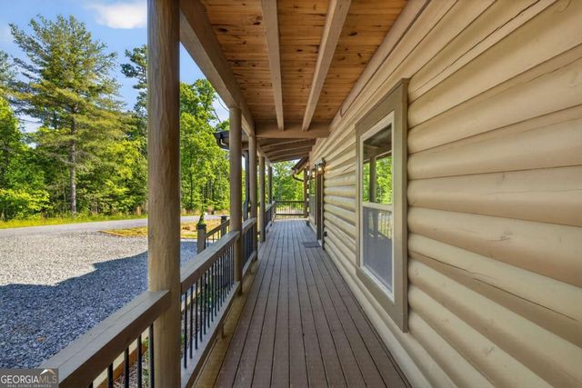196 N Jakes Landing Way, Ellijay, GA 30540