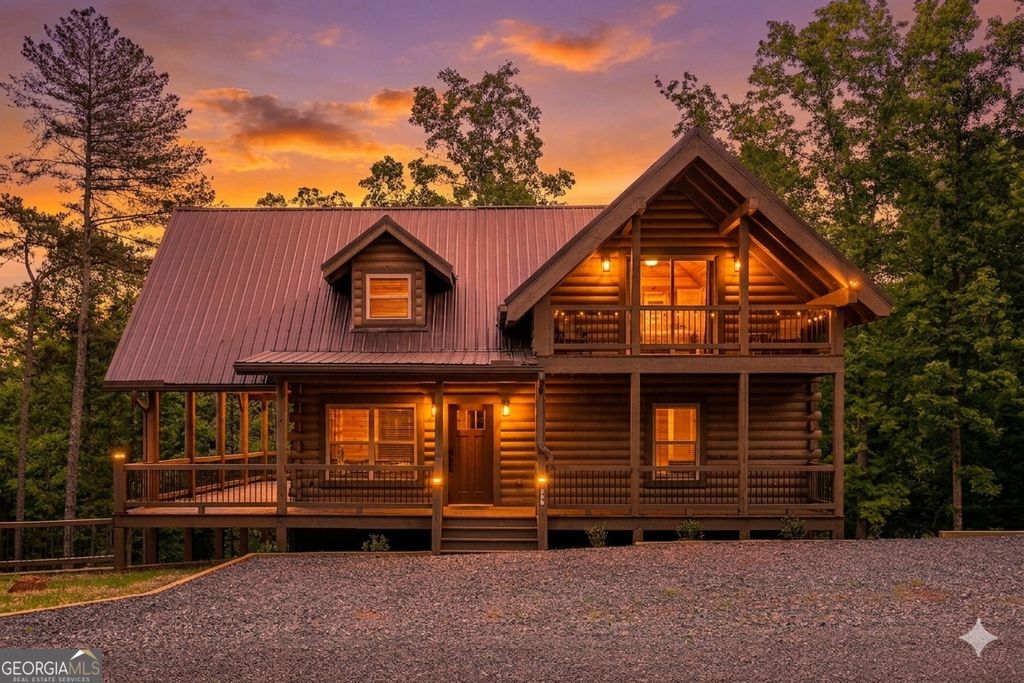 196 N Jakes Landing Way, Ellijay, GA 30540