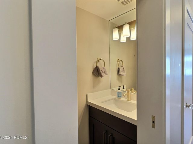 6785 N 2200 Apt 206, Park City, UT 84098