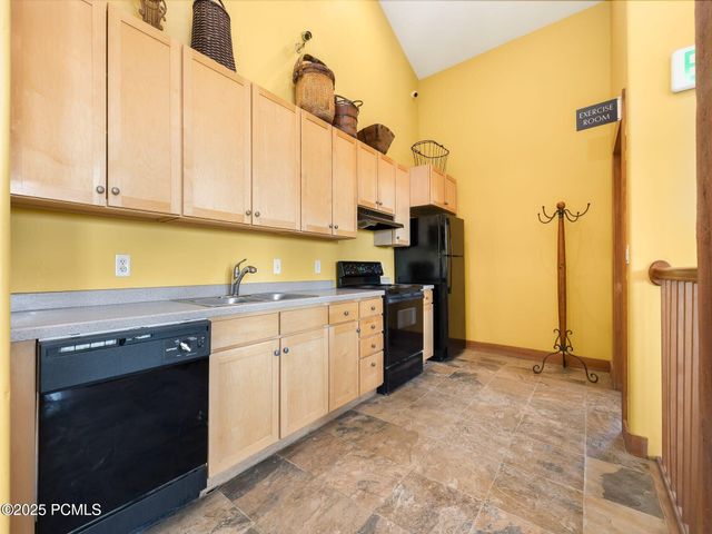 6785 N 2200 Apt 206, Park City, UT 84098