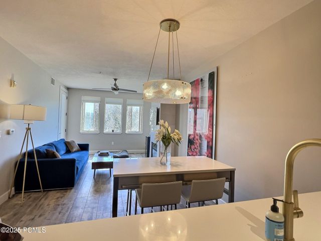 6785 N 2200 Apt 206, Park City, UT 84098