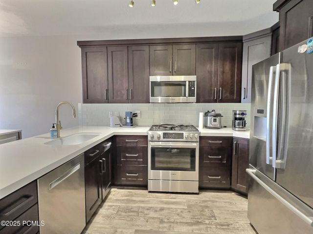 6785 N 2200 Apt 206, Park City, UT 84098