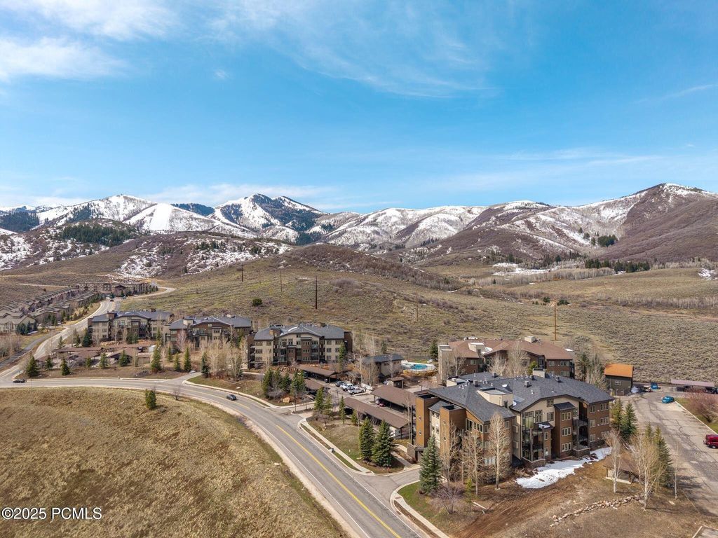 6785 N 2200 Apt 206, Park City, UT 84098