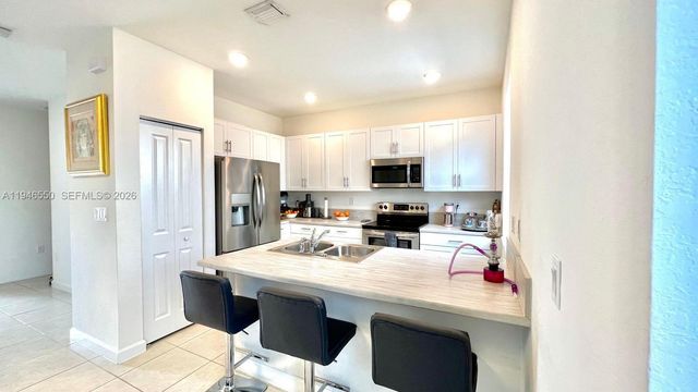2677 SE 13th Court, Homestead, FL 33035