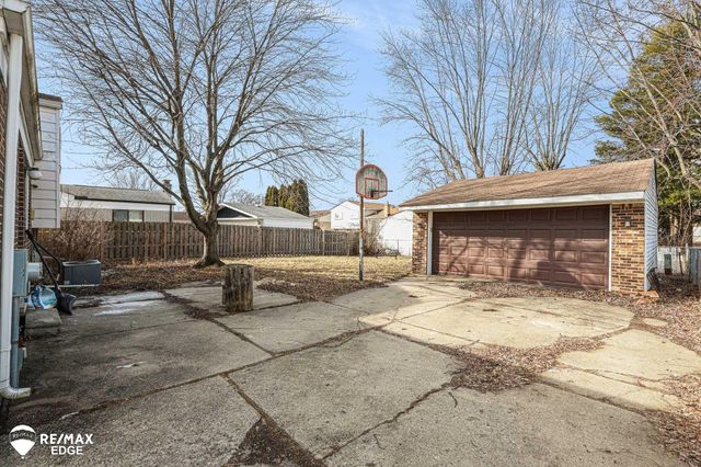 39363 Byers Drive, Sterling Heights, MI 48310