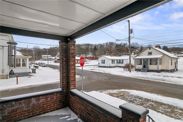 44 Franklin Avenue, Ellwood City, PA 16117