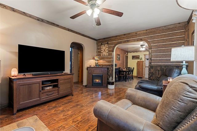 44 Franklin Avenue, Ellwood City, PA 16117