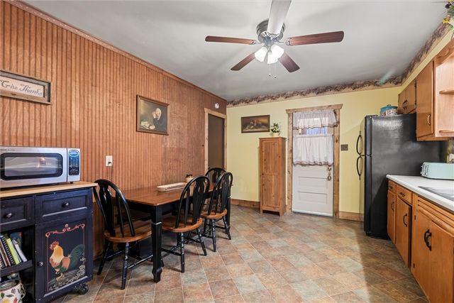 44 Franklin Avenue, Ellwood City, PA 16117