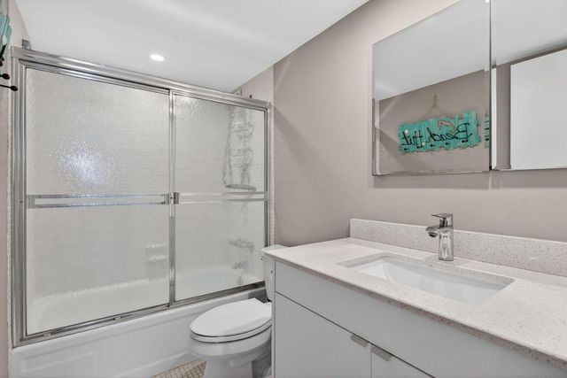 111 Briny Avenue 24-07, Pompano Beach, FL 33062