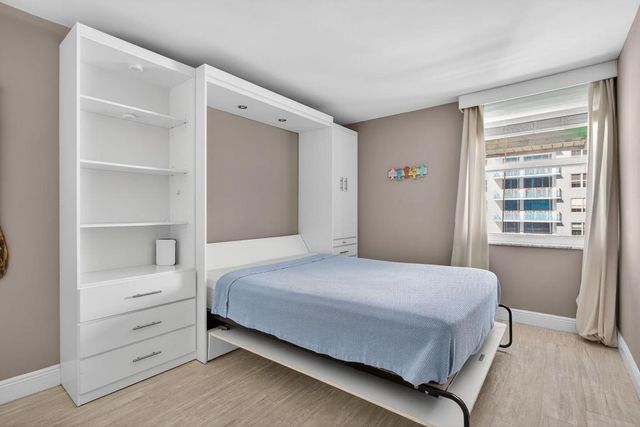 111 Briny Avenue 24-07, Pompano Beach, FL 33062