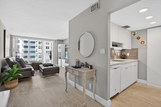 111 Briny Avenue 24-07, Pompano Beach, FL 33062