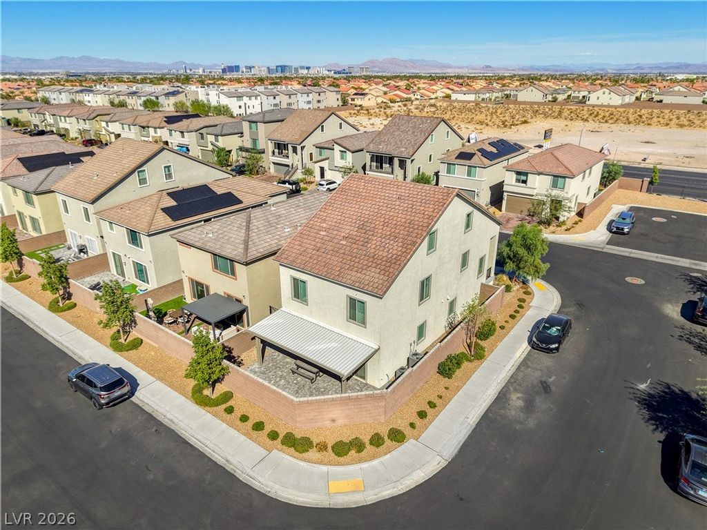 8085 Texas Hills Street, Las Vegas, NV 89113 — photo 3