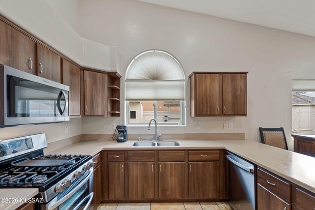 3782 W Meadow Briar Drive, Tucson, AZ 85741