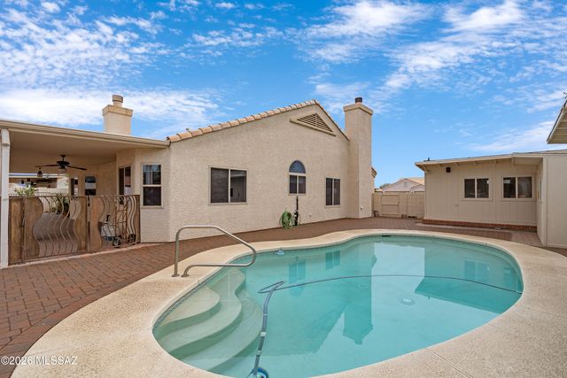 3782 W Meadow Briar Drive, Tucson, AZ 85741