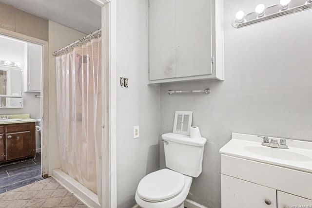 606 Palm Grv, San Antonio, TX 78227