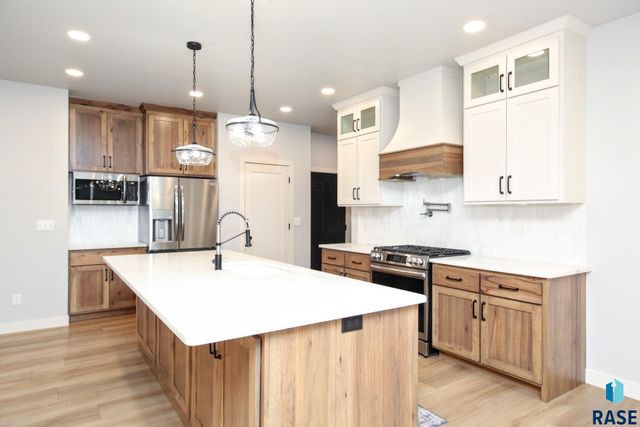705 Quartzite Cir Circle, Tea, SD 57064