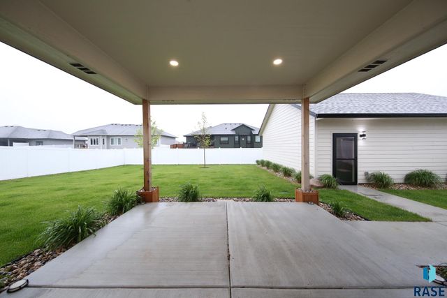 705 Quartzite Cir Circle, Tea, SD 57064