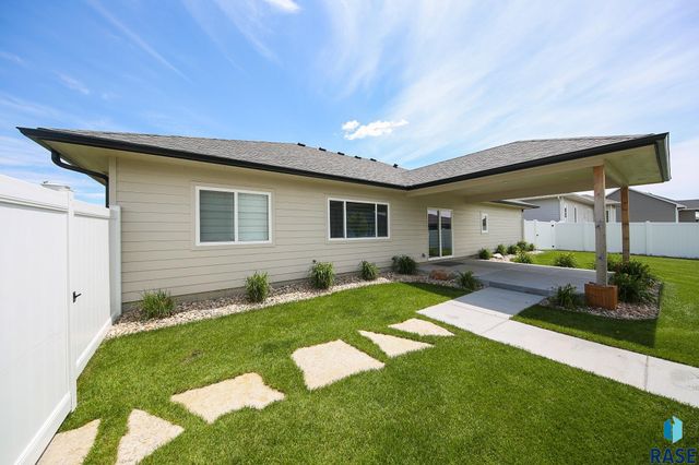 705 Quartzite Cir Circle, Tea, SD 57064