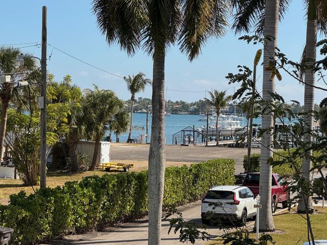 4800 N Flagler Drive 3, West Palm Beach, FL 33407