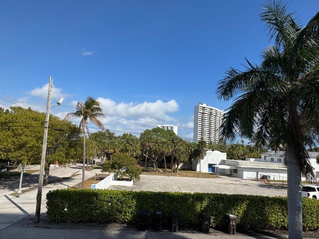 4800 N Flagler Drive 3, West Palm Beach, FL 33407