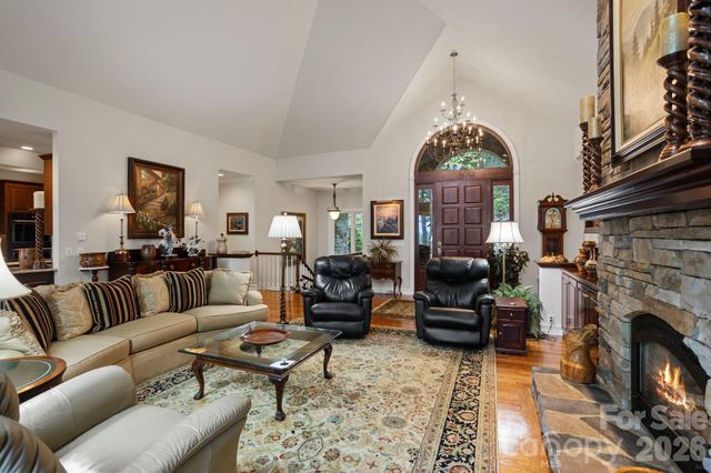 209 Pineholt Lane, Flat Rock, NC 28731