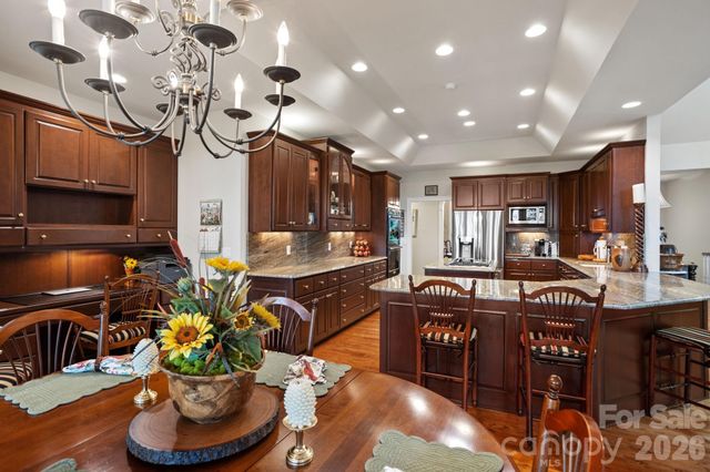 209 Pineholt Lane, Flat Rock, NC 28731