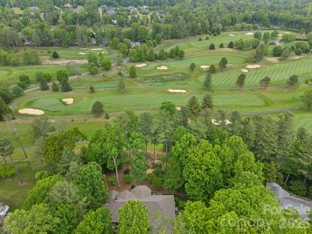 209 Pineholt Lane, Flat Rock, NC 28731