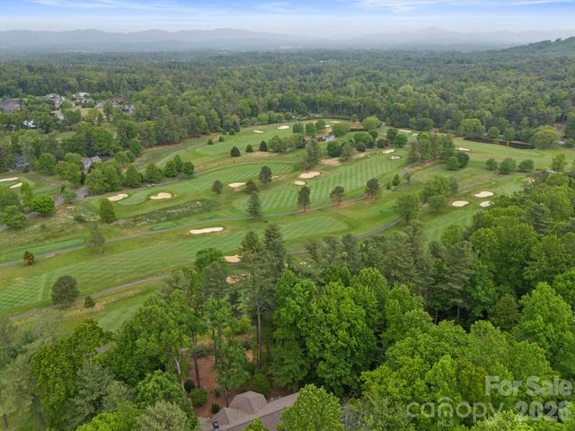 209 Pineholt Lane, Flat Rock, NC 28731