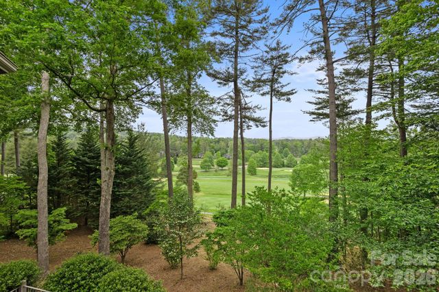 209 Pineholt Lane, Flat Rock, NC 28731