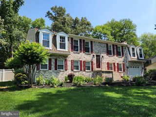 2816 RIDGE RD, Waldorf, MD 20603