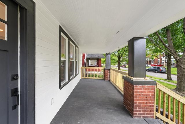 216 N Warren Avenue, Columbus, OH 43204