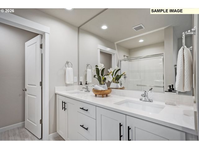 2128 Statesman Dr Lot 32, Woodland, WA 98674