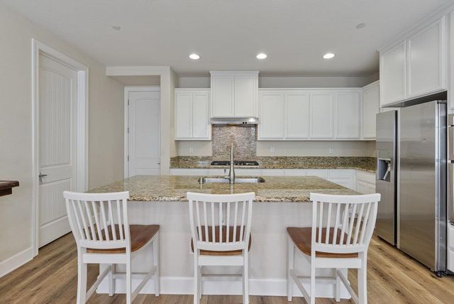 1618 Lily Court, Hollister, CA 95023