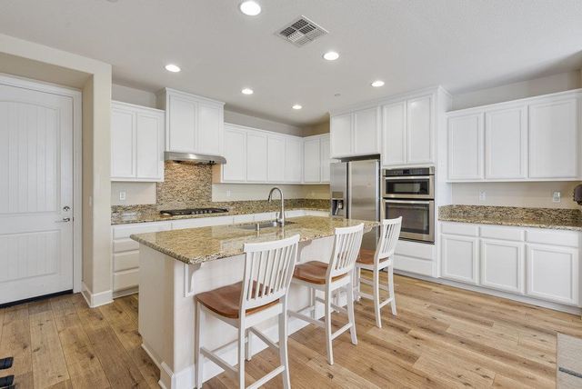 1618 Lily Court, Hollister, CA 95023