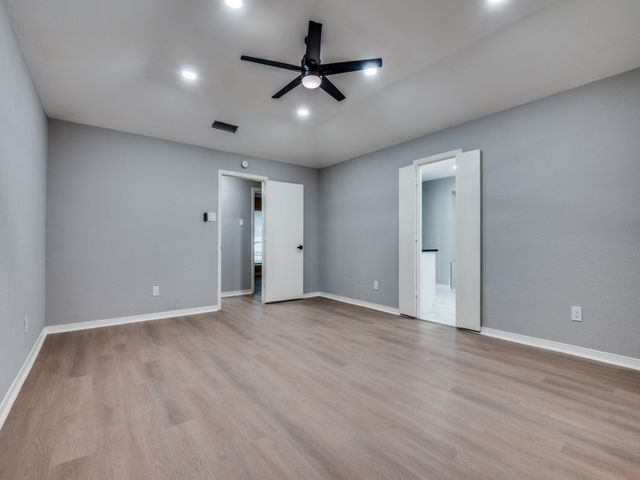 1044 Peach Lane, Desoto, TX 75115