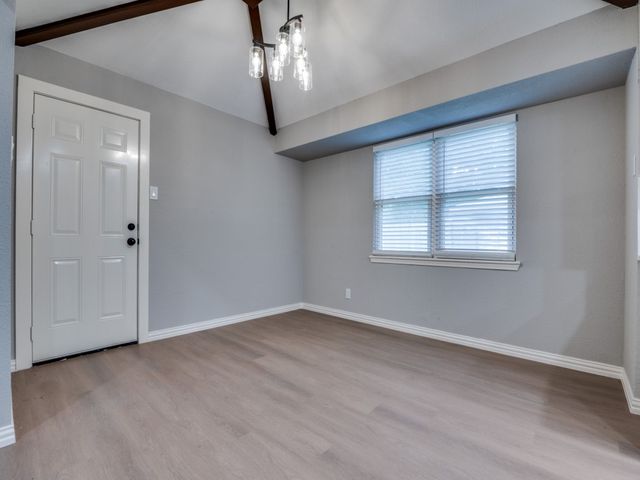 1044 Peach Lane, Desoto, TX 75115
