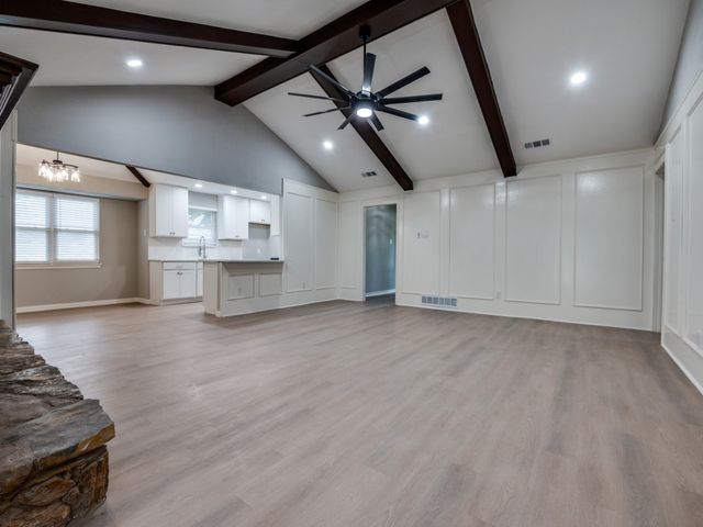 1044 Peach Lane, Desoto, TX 75115