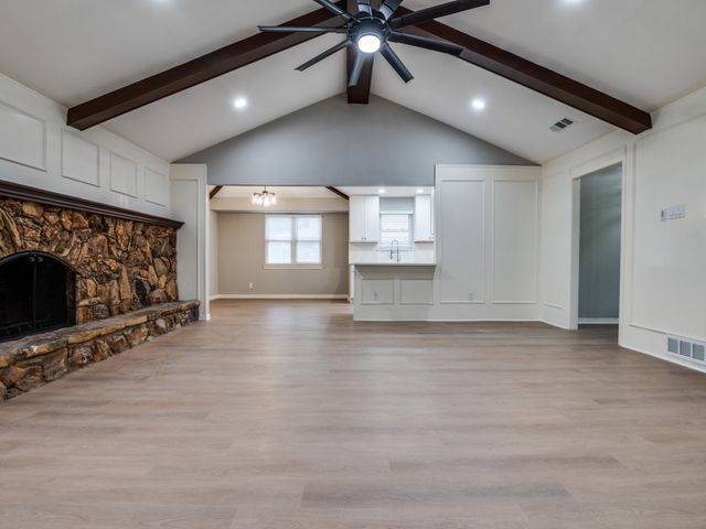 1044 Peach Lane, Desoto, TX 75115