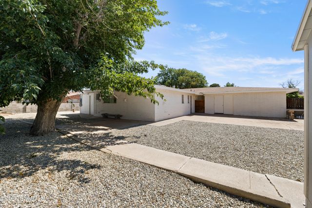 2907 Devendale Avenue, Las Cruces, NM 88005