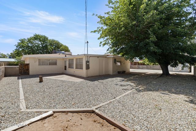 2907 Devendale Avenue, Las Cruces, NM 88005