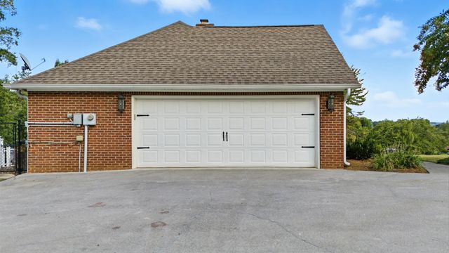 3046 Hawthorne Street, Athens, TN 37303